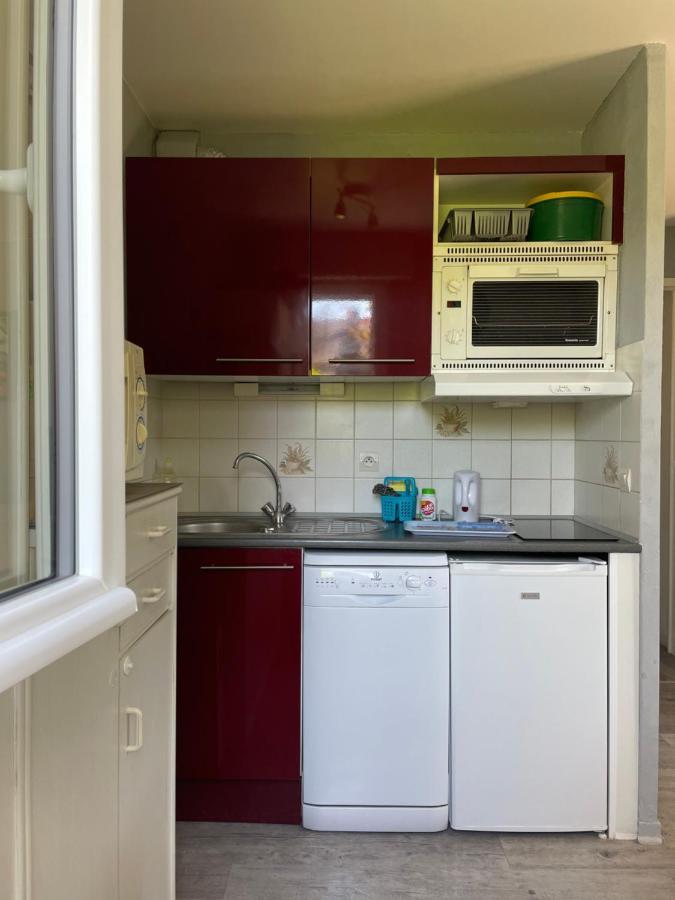 appartement proche mer avec jardin ensoleillé Houlgate Extérieur photo